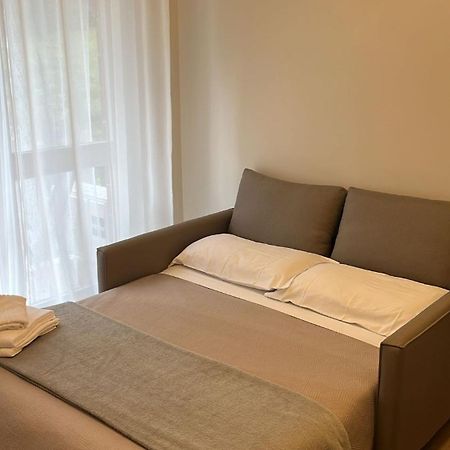 Camelia Apartment สเตรซา ภายนอก รูปภาพ