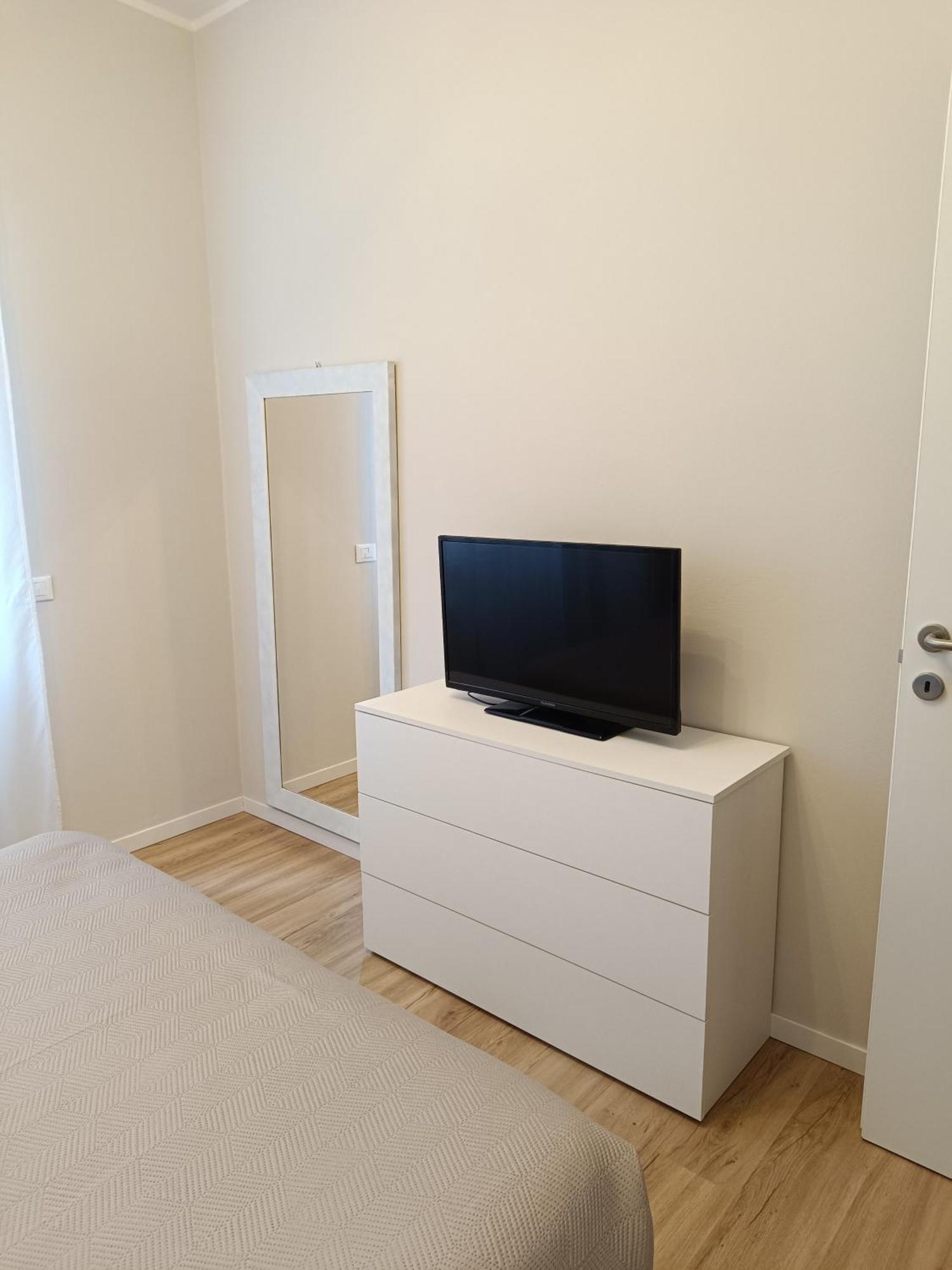 Camelia Apartment สเตรซา ภายนอก รูปภาพ